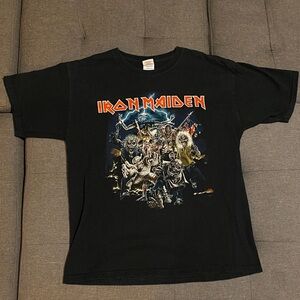 Vintage Iron Maiden Best of the Beast Graphic T-Shirt Men’s Large Metal 2003